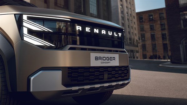 Parte delantera- Renault Bridger